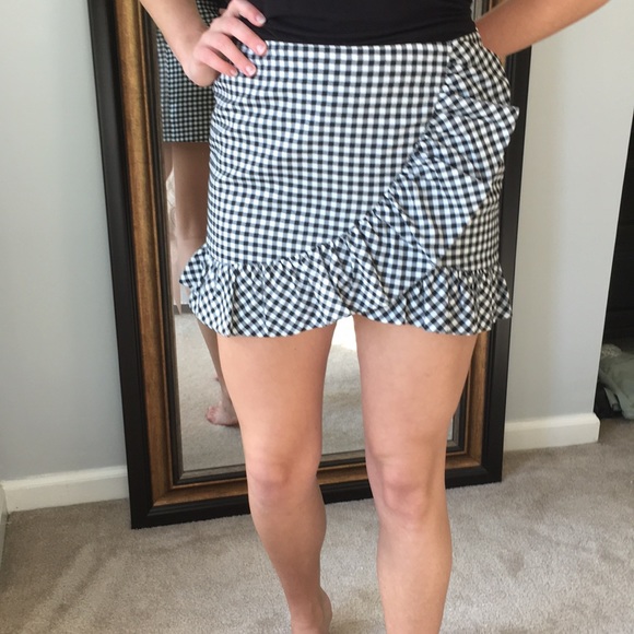Forever 21 Dresses & Skirts - CHECKED Ruffle Trim Plaid Skort-Great Gameday Item